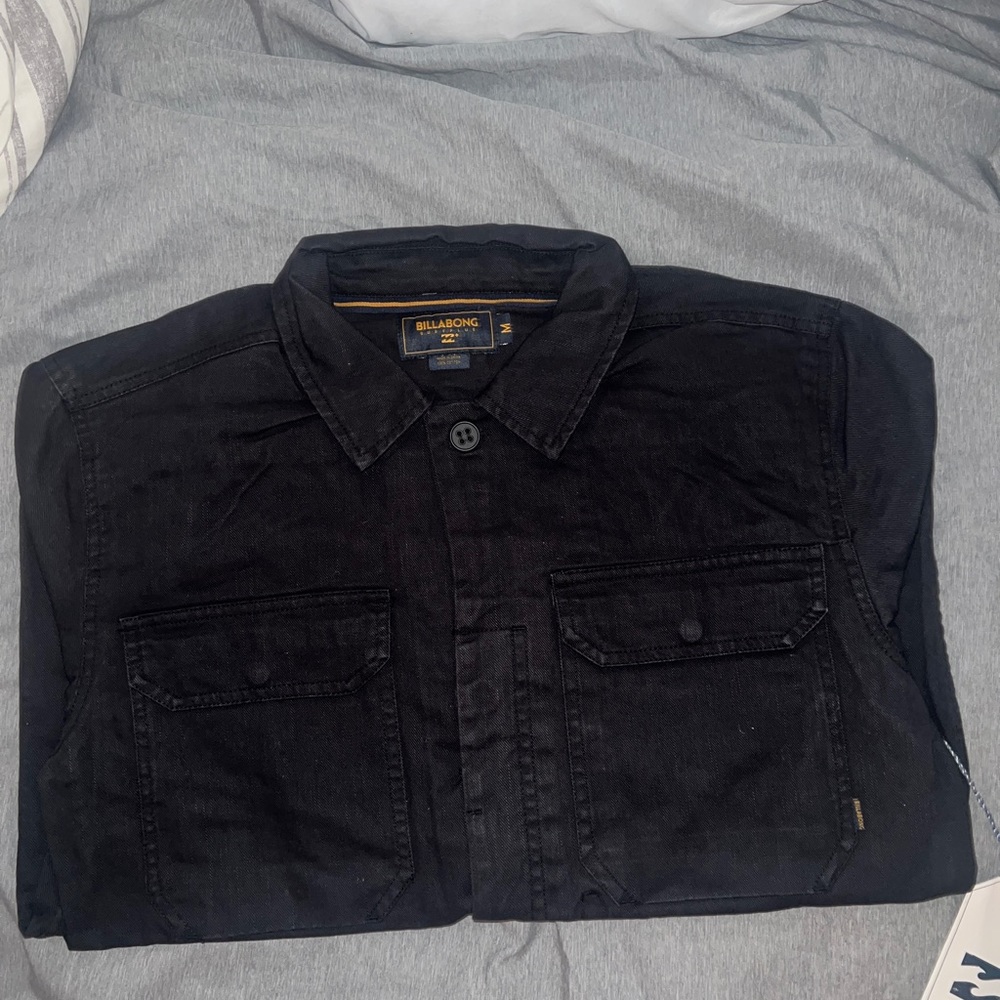 Men’s billabong button down jacket size medium
